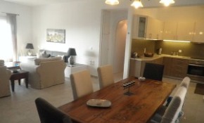 Living Room with fireplace