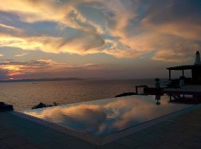 Swimming pool with a view of the sea
